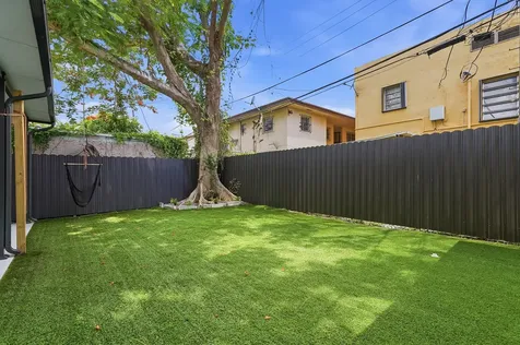 2239 SW 10th Street Miami FL 33135
