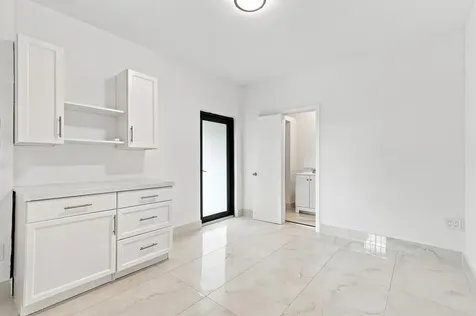 2239 SW 10th Street Miami FL 33135