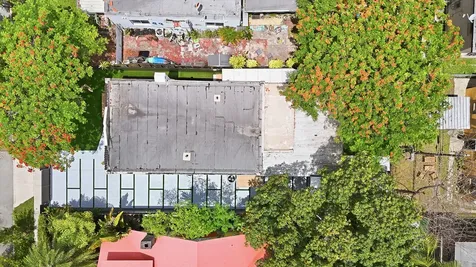 2239 SW 10th Street Miami FL 33135