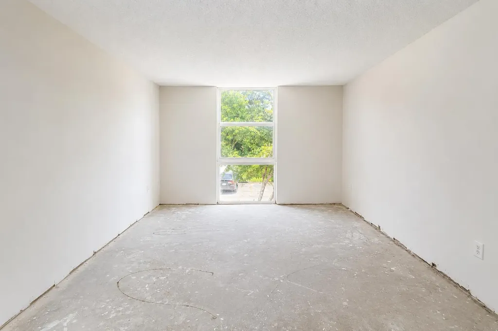 16950 W Dixie Highway North Miami Beach FL 33160