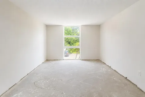 16950 W Dixie Highway North Miami Beach FL 33160