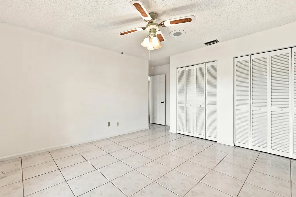 3768 Pinehurst Drive Lake Worth FL 33467