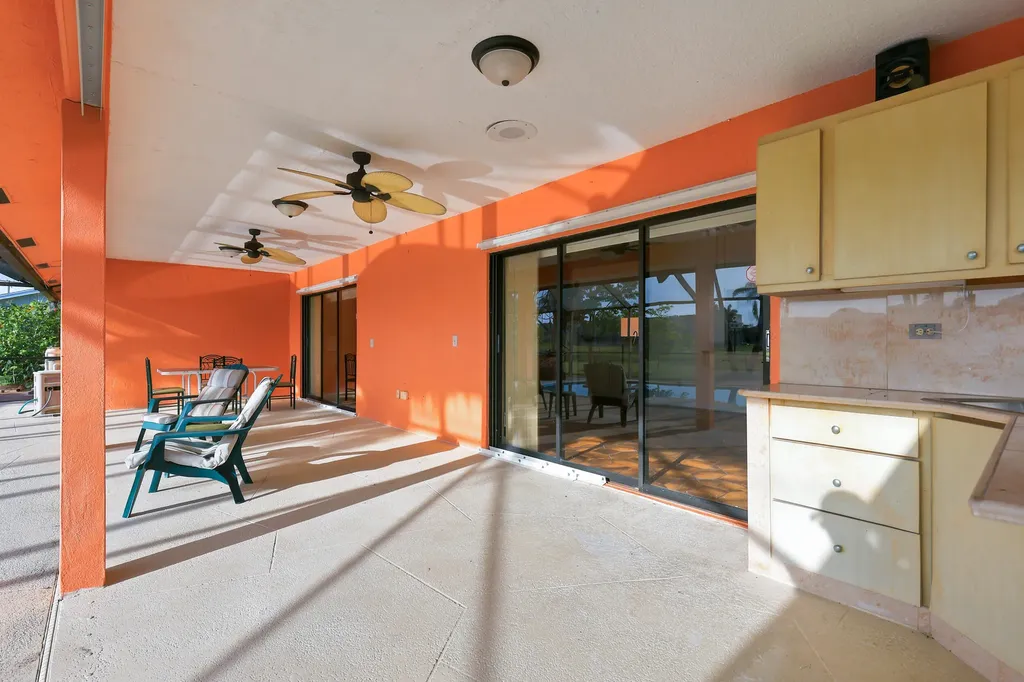 3768 Pinehurst Drive Lake Worth FL 33467