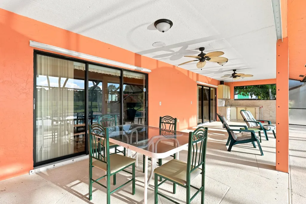 3768 Pinehurst Drive Lake Worth FL 33467