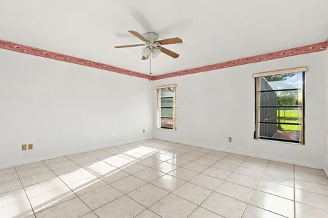 3768 Pinehurst Drive Lake Worth FL 33467