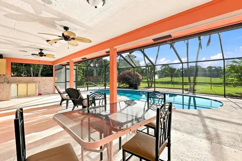 3768 Pinehurst Drive Lake Worth FL 33467