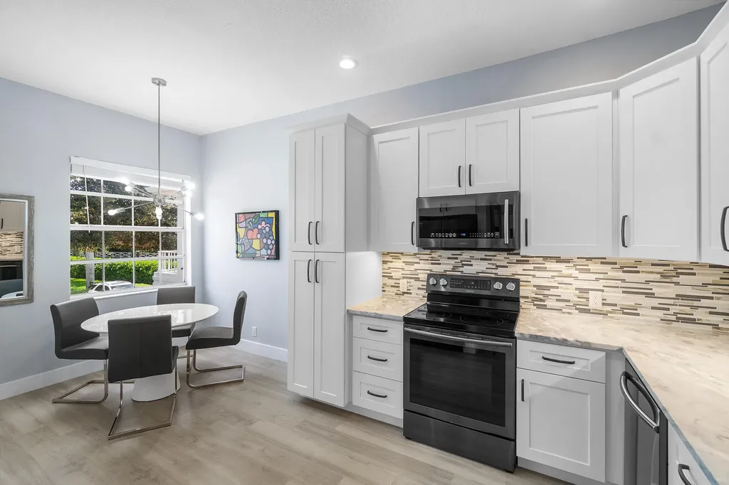 5208 Lake Catalina Drive N Boca Raton FL 33496