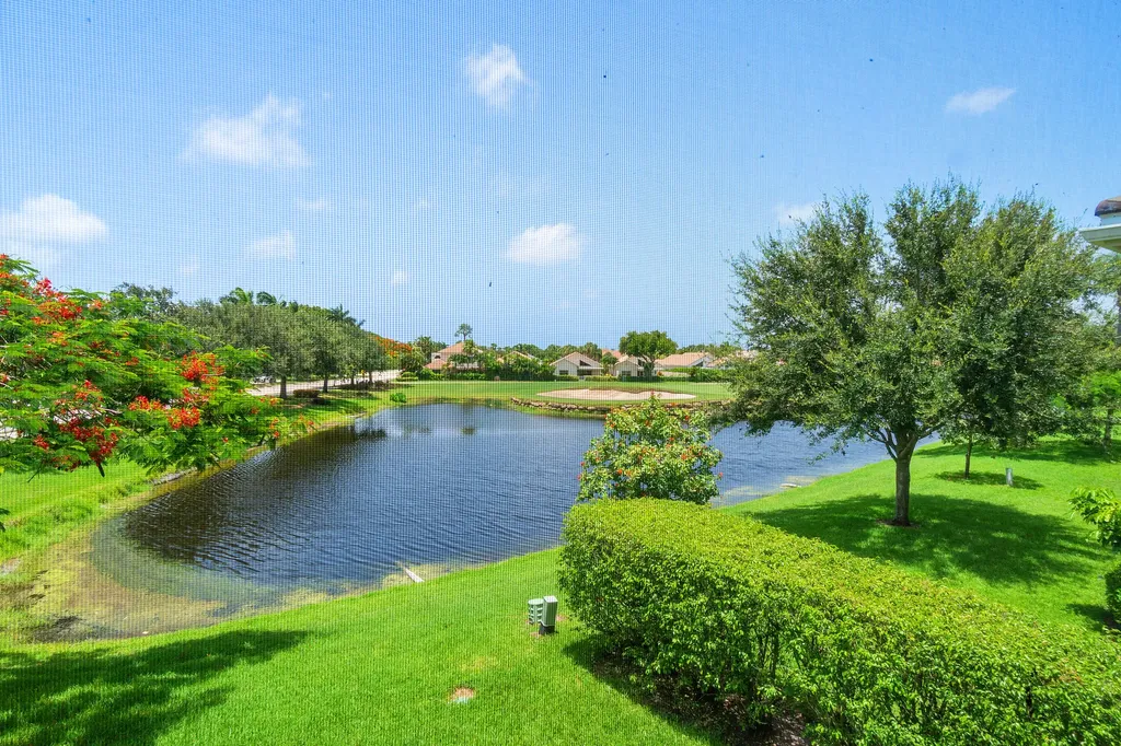 5208 Lake Catalina Drive N Boca Raton FL 33496