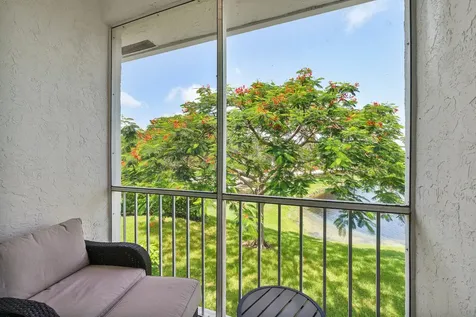 5208 Lake Catalina Drive N Boca Raton FL 33496