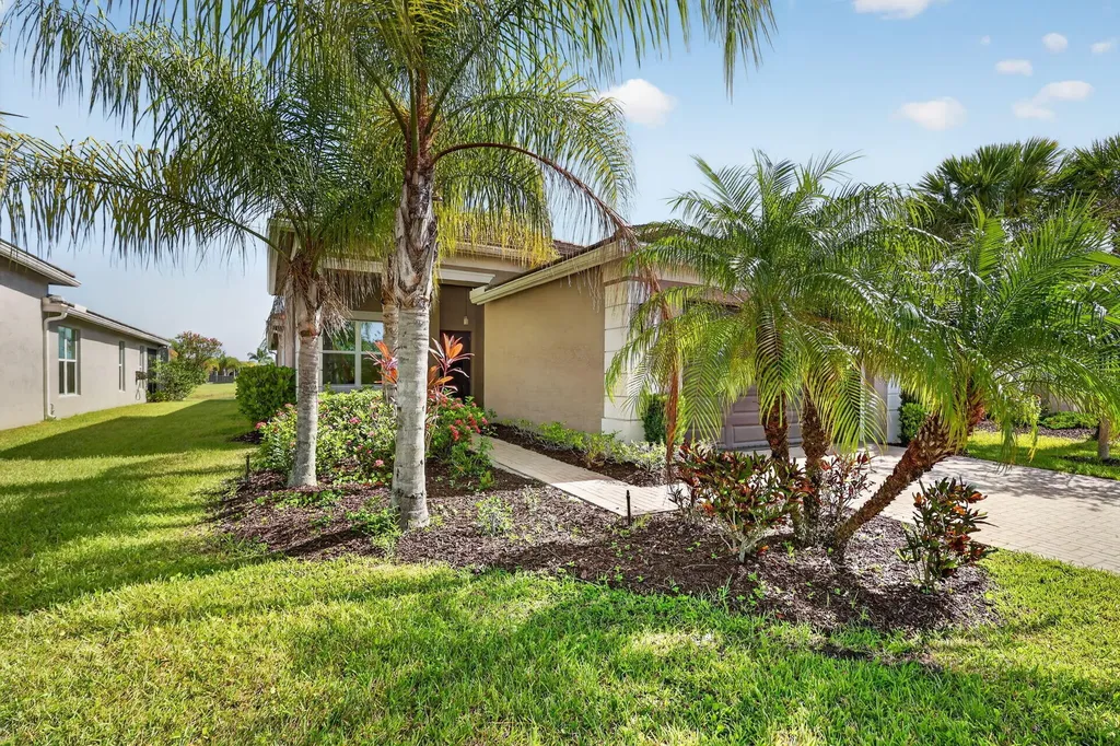 10542 SW Sunray Street Port St Lucie FL 34987