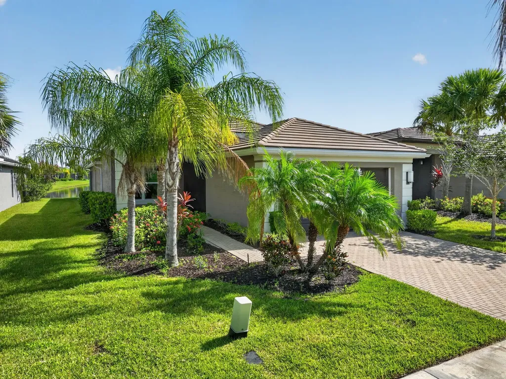10542 SW Sunray Street Port St Lucie FL 34987