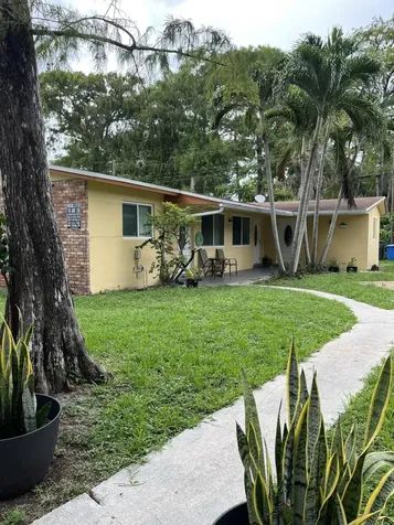 4250 NW 21st Avenue Oakland Park FL 33309