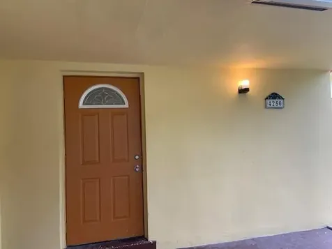 4250 NW 21st Avenue Oakland Park FL 33309