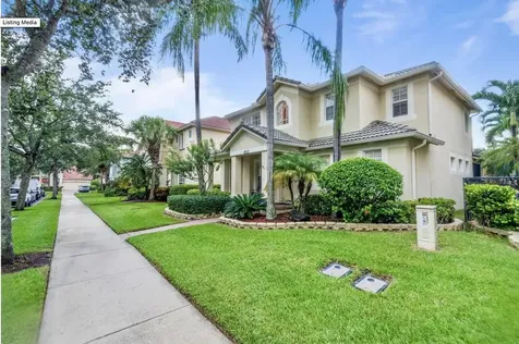 8212 Calterra Drive Palm Beach Gardens FL 33418
