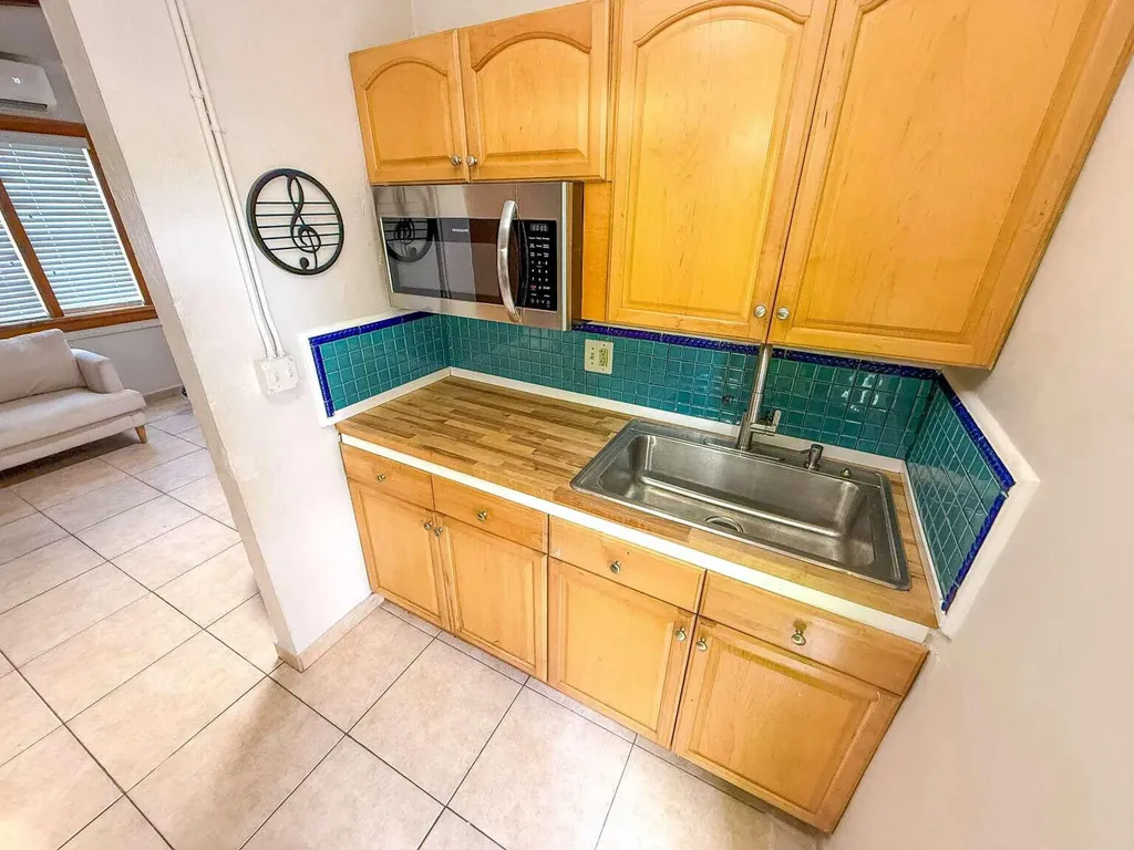 17 S L Street Lake Worth Beach FL 33460