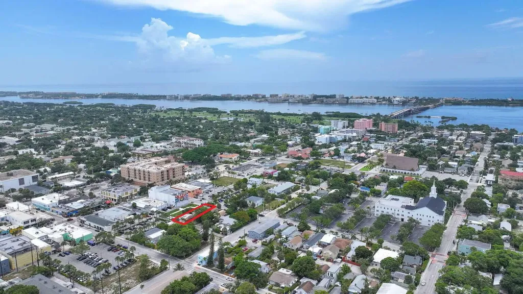 17 S L Street Lake Worth Beach FL 33460