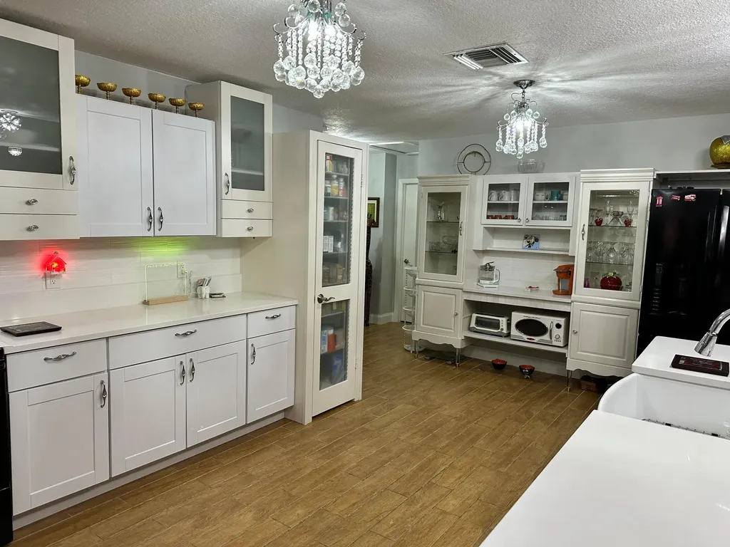 5010 Woodstone Circle N Lake Worth FL 33463