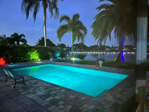 5010 Woodstone Circle N Lake Worth FL 33463