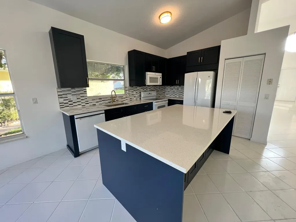8501 Windy Circle Boynton Beach FL 33472