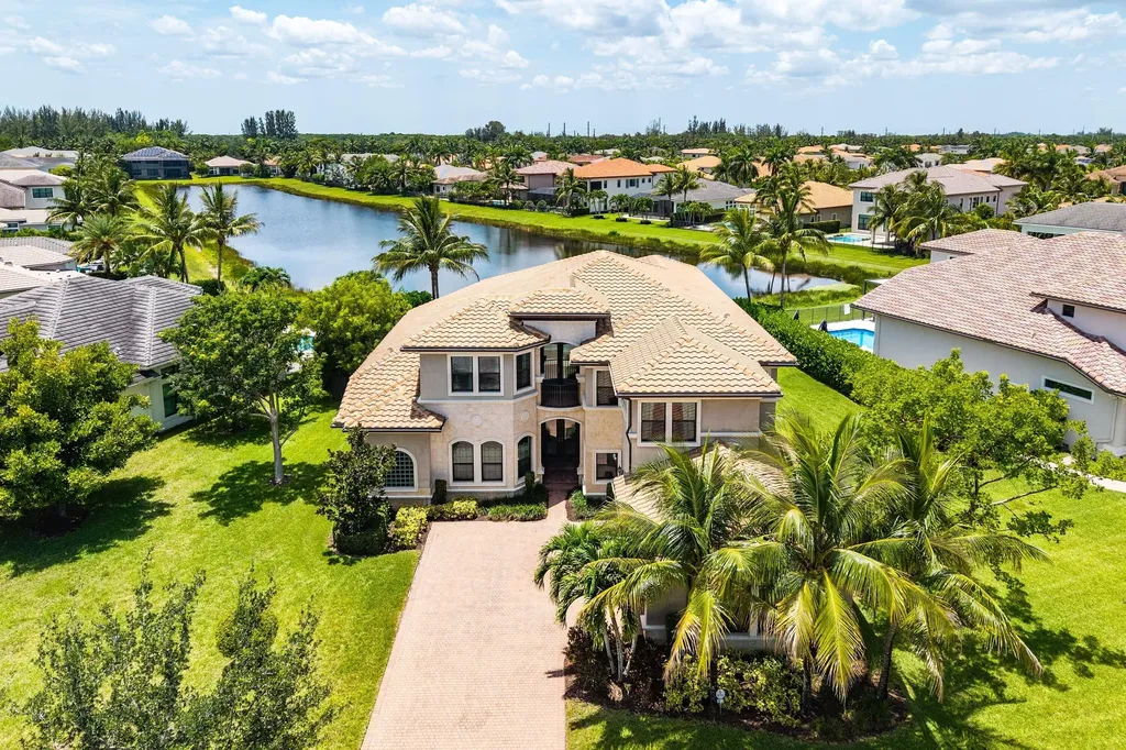 Delray Beach FL, 16884 Strasbourg Lane