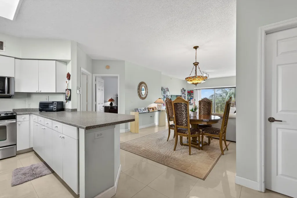 2105 Lavers Circle Delray Beach FL 33444