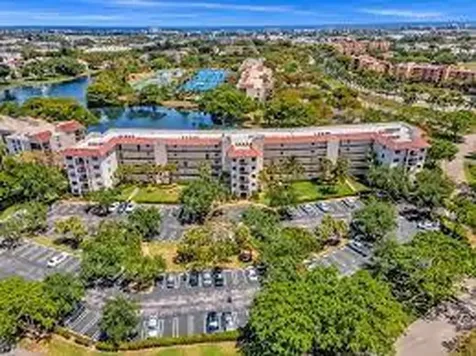 2105 Lavers Circle Delray Beach FL 33444