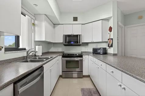 2105 Lavers Circle Delray Beach FL 33444