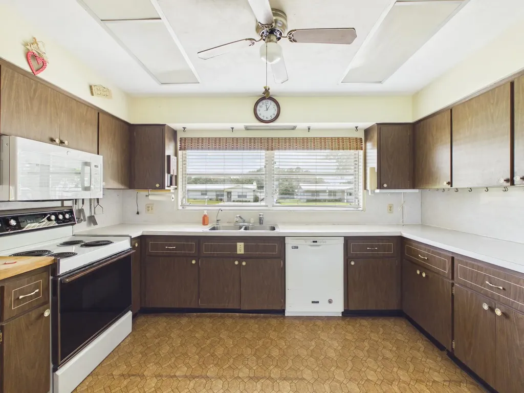 1501 SE 8th Drive Okeechobee FL 34974
