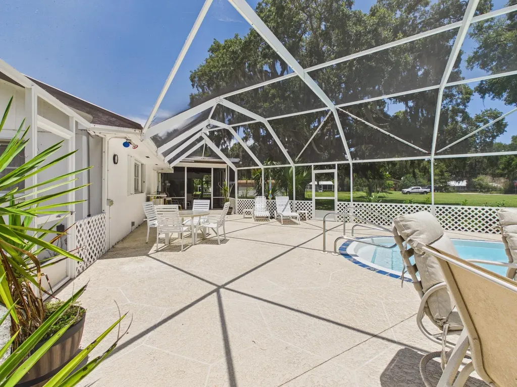 1501 SE 8th Drive Okeechobee FL 34974