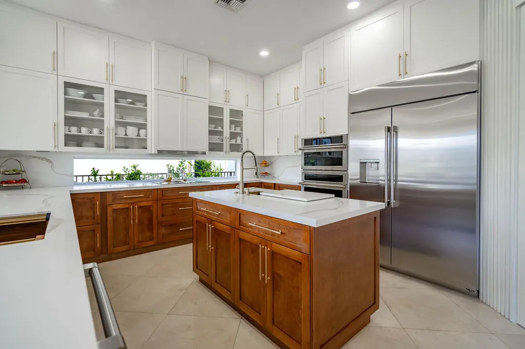2530 NE 31st Court Lighthouse Point FL 33064
