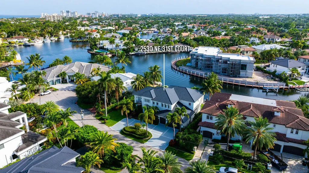 2530 NE 31st Court Lighthouse Point FL 33064