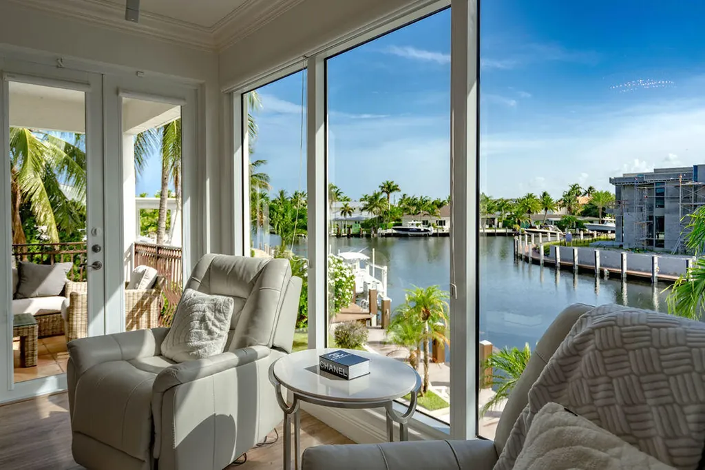 2530 NE 31st Court Lighthouse Point FL 33064