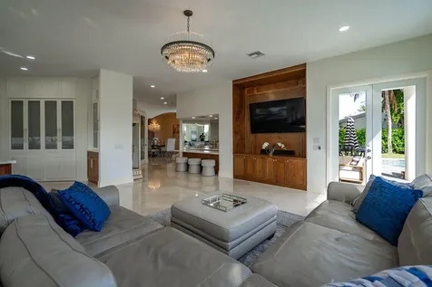 2530 NE 31st Court Lighthouse Point FL 33064