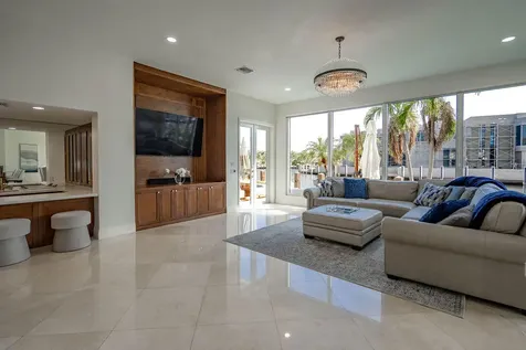 2530 NE 31st Court Lighthouse Point FL 33064