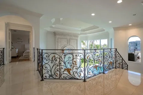 2530 NE 31st Court Lighthouse Point FL 33064