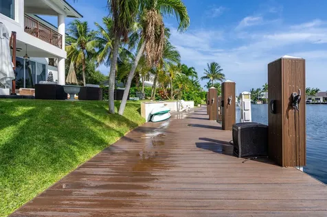 2530 NE 31st Court Lighthouse Point FL 33064