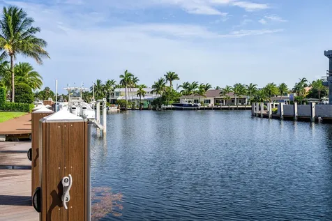 2530 NE 31st Court Lighthouse Point FL 33064