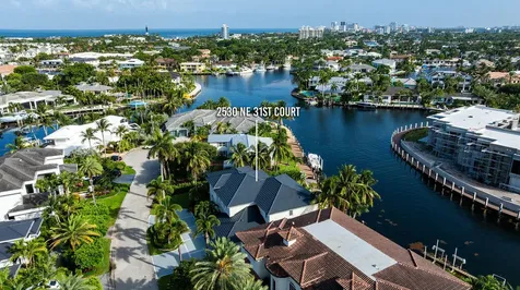 2530 NE 31st Court Lighthouse Point FL 33064