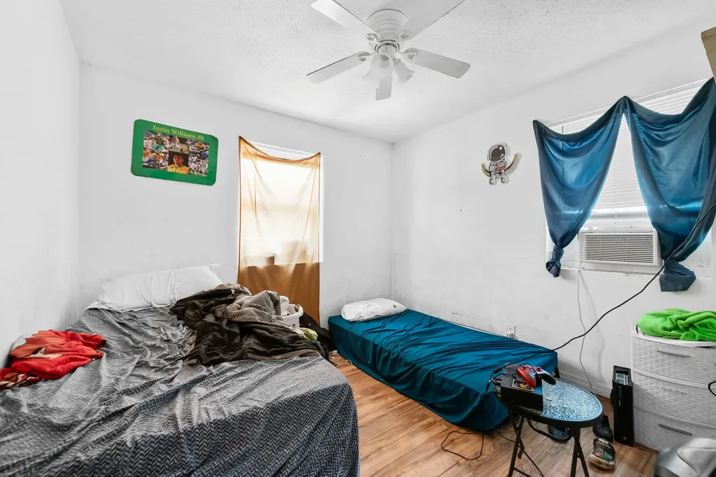 242 SW 3rd Street Deerfield Beach FL 33441