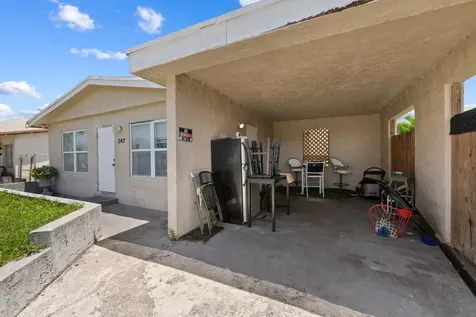 242 SW 3rd Street Deerfield Beach FL 33441