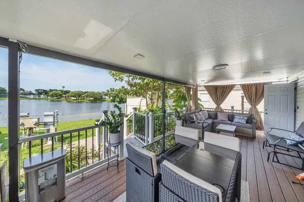 138 Plantation Boulevard Greenacres FL 33467