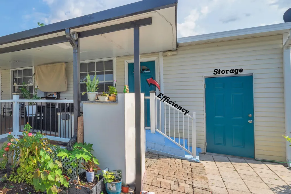 138 Plantation Boulevard Greenacres FL 33467