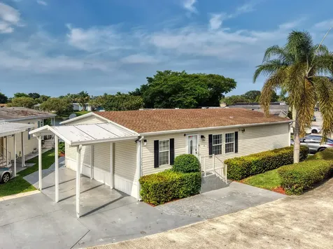 138 Plantation Boulevard Greenacres FL 33467