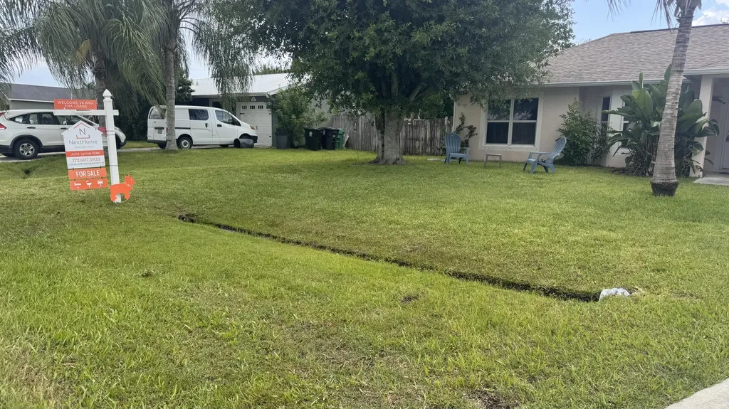 1182 SW Granadeer Street Port St Lucie FL 34983