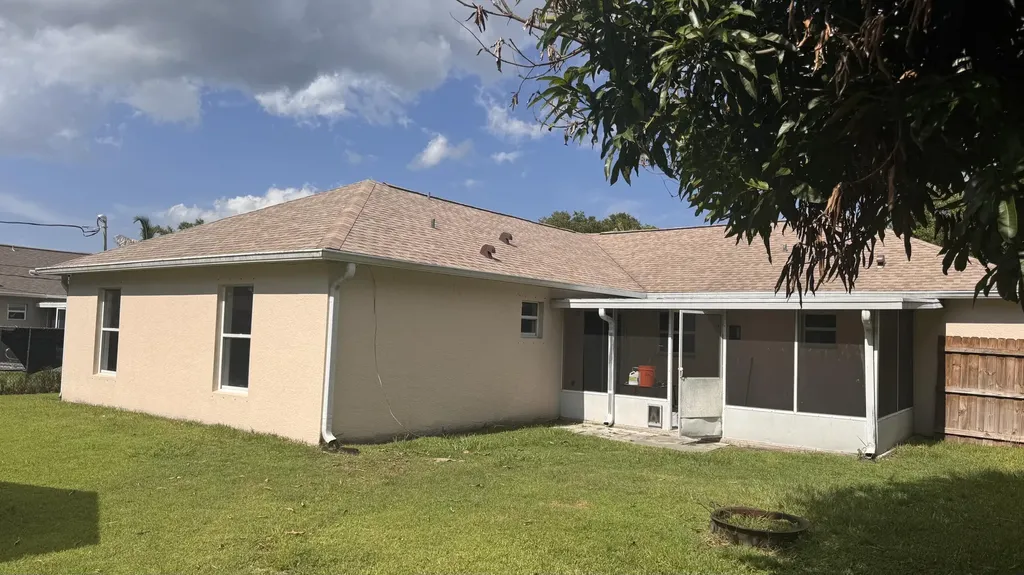 1182 SW Granadeer Street Port St Lucie FL 34983