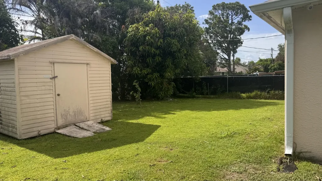 1182 SW Granadeer Street Port St Lucie FL 34983