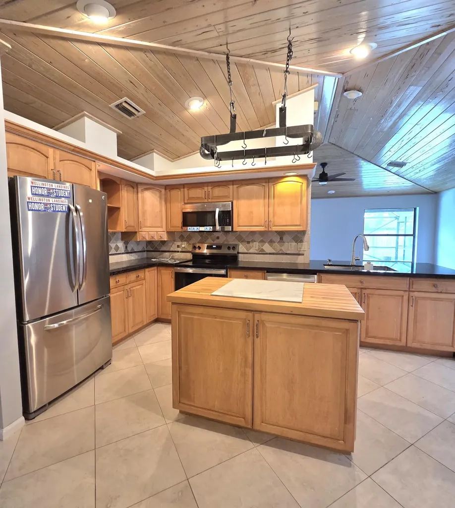 13616 Northumberland Circle Wellington FL 33414