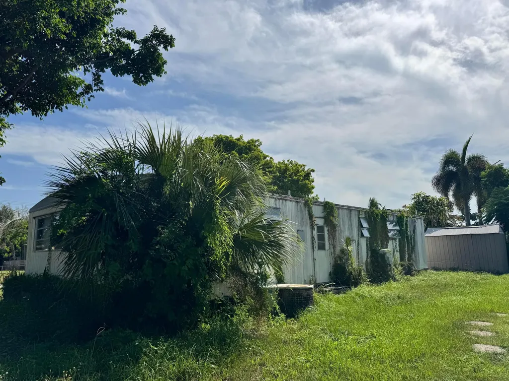 22850 Cascade Place Boca Raton FL 33428