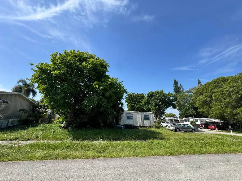 22850 Cascade Place Boca Raton FL 33428