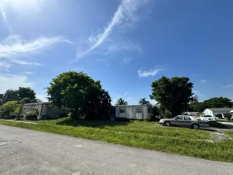 22850 Cascade Place Boca Raton FL 33428